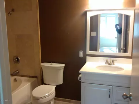 2838 E Sierra St, Phoenix, AZ 85028 photo 9