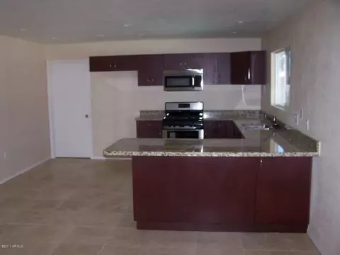 2838 E Sierra St, Phoenix, AZ 85028 photo 2