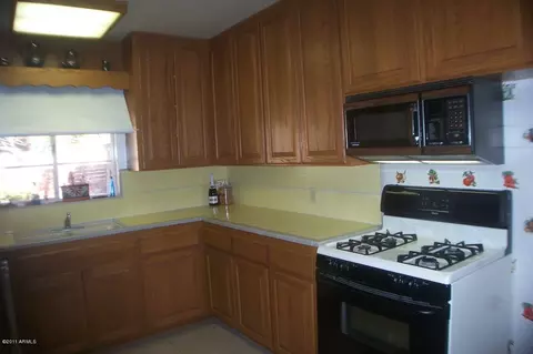 4011 N 44th Pl, Phoenix, AZ 85018 photo 5