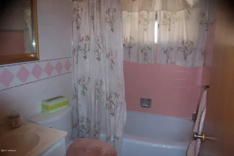 4011 N 44th Pl, Phoenix, AZ 85018 photo 12