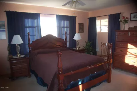 4011 N 44th Pl, Phoenix, AZ 85018 photo 6