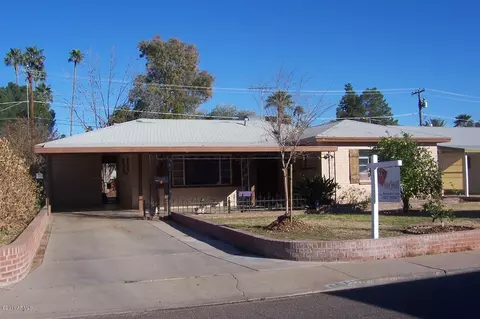 4011 N 44th Pl, Phoenix, AZ 85018 photo 1