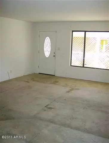 3926 W Cavalier Dr, Phoenix, AZ 85019 photo 4