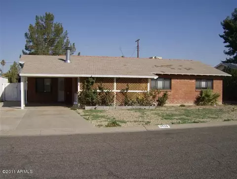 3926 W Cavalier Dr, Phoenix, AZ 85019 photo 1