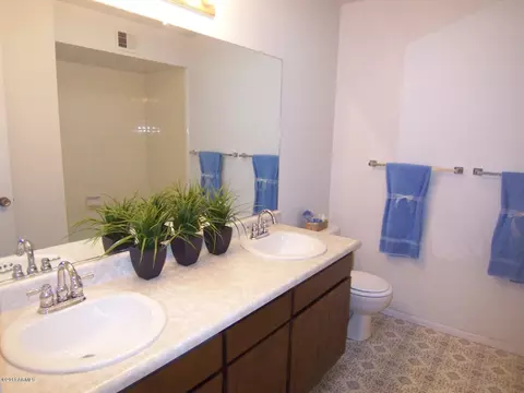 201 E Ivanhoe St, Gilbert, AZ 85295 photo 2