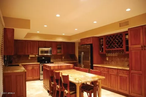 437 E Susan Ln, Tempe, AZ 85288 photo 3