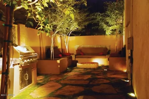437 E Susan Ln, Tempe, AZ 85288 photo 2