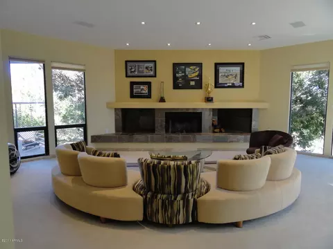2358 E Brown St, Phoenix, AZ 85028 photo 3