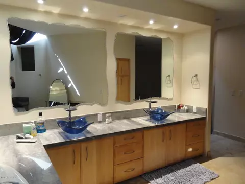 2358 E Brown St, Phoenix, AZ 85028 photo 9