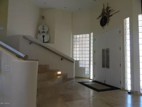 2358 E Brown St, Phoenix, AZ 85028 photo 4