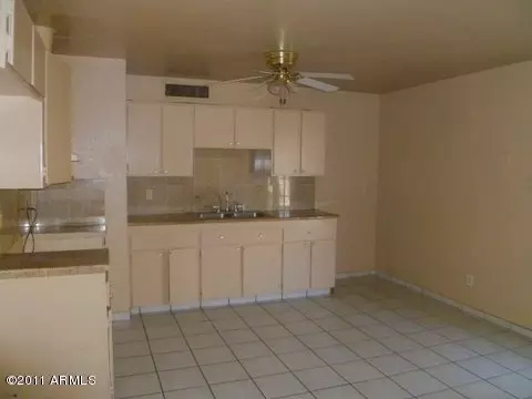 4714 E Chambers St, Phoenix, AZ 85040 photo 2