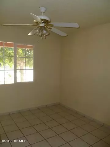 4714 E Chambers St, Phoenix, AZ 85040 photo 5