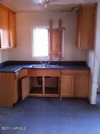 922 E Turney Ave, Phoenix, AZ 85014 photo 3
