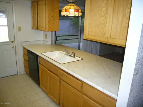 222 E Vaughn Dr, Tempe, AZ 85283 photo 5