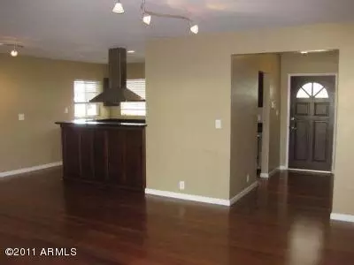 3846 E Glenrosa Ave, Phoenix, AZ 85018 photo 2