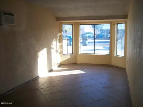 36 E Beautiful Ln, Phoenix, AZ 85042 photo 5