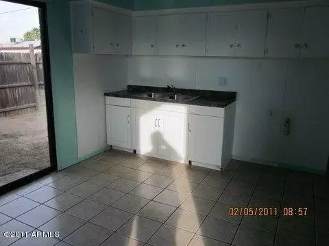 7728 W Weldon Ave, Phoenix, AZ 85033 photo 9