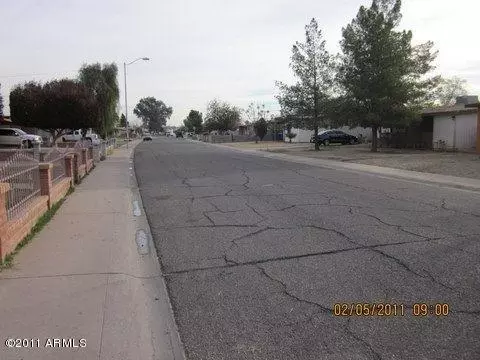7728 W Weldon Ave, Phoenix, AZ 85033 photo 8