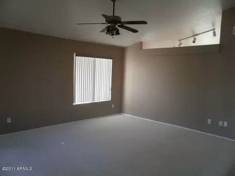 823 W Cooley Dr, Gilbert, AZ 85233 photo 2
