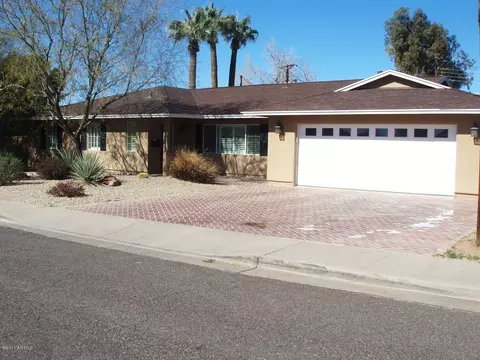 4940 E Weldon Ave, Phoenix, AZ 85018 photo 2