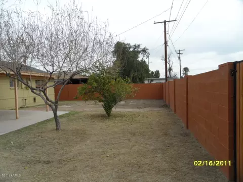 2037 Earll Dr, Phoenix, AZ 85016 photo 11