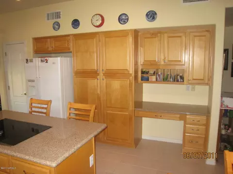 2858 E Fox St, Mesa, AZ 85213 photo 4