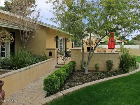 815 E Circle Rd, Phoenix, AZ 85020 photo 3