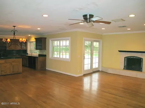 815 E Circle Rd, Phoenix, AZ 85020 photo 9