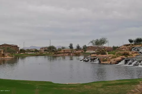 2749 E Rakestraw Ln, Gilbert, AZ 85298 photo 5