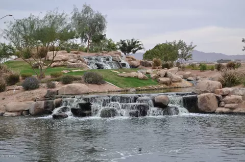 2749 E Rakestraw Ln, Gilbert, AZ 85298 photo 7