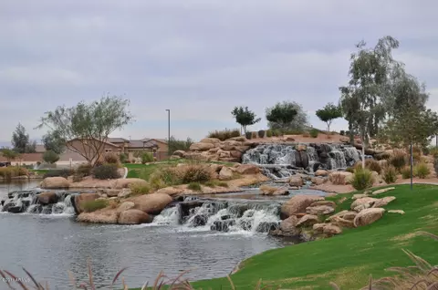 2749 E Rakestraw Ln, Gilbert, AZ 85298 photo 3
