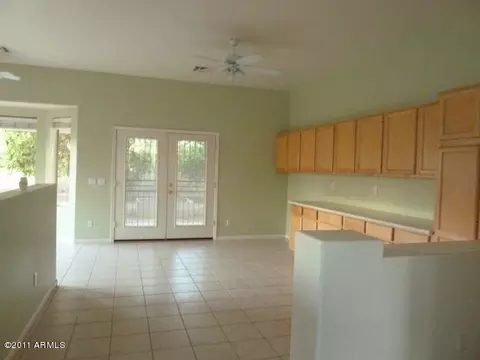 91 E Smoke Tree Rd, Gilbert, AZ 85296 photo 5