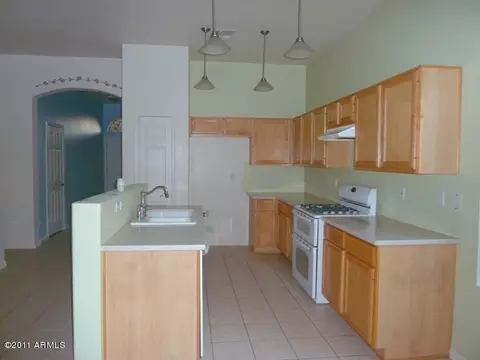 91 E Smoke Tree Rd, Gilbert, AZ 85296 photo 4
