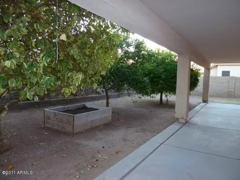 91 E Smoke Tree Rd, Gilbert, AZ 85296 photo 8