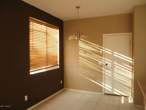 1521 E Sonrisas St, Phoenix, AZ 85040 photo 6