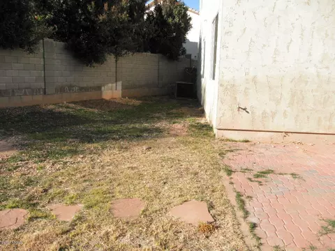 1521 E Sonrisas St, Phoenix, AZ 85040 photo 12