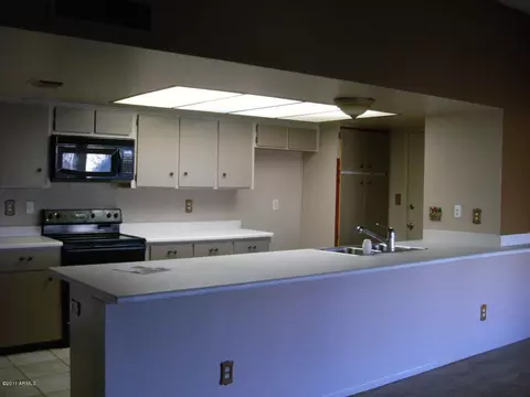 4226 E Zia St, Phoenix, AZ 85044 photo 4