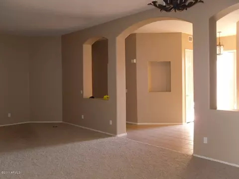 4504 E Williams Dr, Phoenix, AZ 85050 photo 3