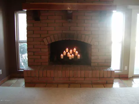 2258 E Becker Ln, Phoenix, AZ 85028 photo 4