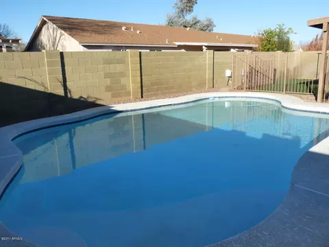 2092 E Stottler Ct, Gilbert, AZ 85296 photo 4