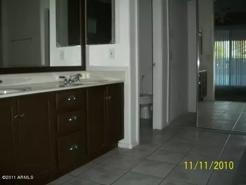 570 E Orchid Ln, Gilbert, AZ 85296 photo 8
