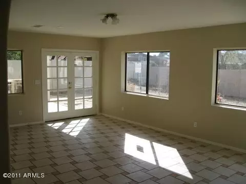 8035 E Colby St, Mesa, AZ 85207 photo 3