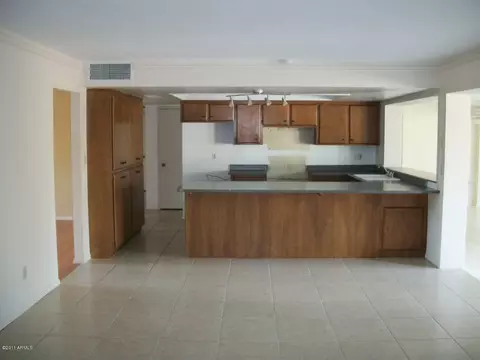 2618 E Geneva Dr, Tempe, AZ 85282 photo 5