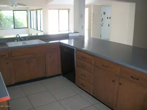 2618 E Geneva Dr, Tempe, AZ 85282 photo 6