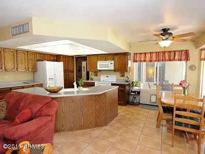 1854 E Caroline Ln, Tempe, AZ 85284 photo 2