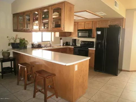 5717 Evergreen St, Mesa, AZ 85205 photo 2
