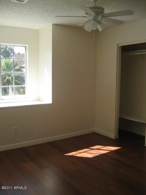 448 E Kerry Ln, Phoenix, AZ 85024 photo 8
