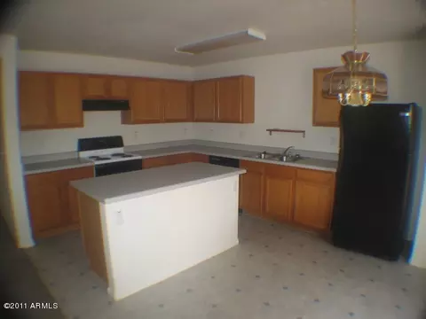 8910 E Oro Cir, Mesa, AZ 85212 photo 3