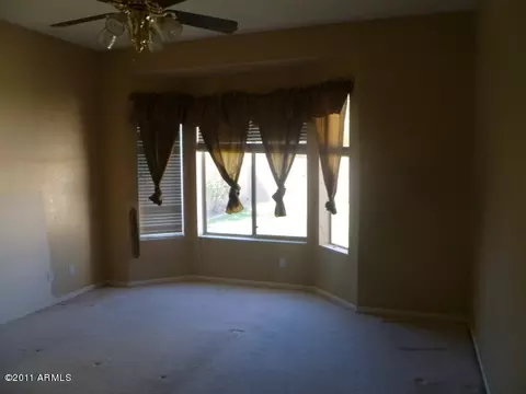 64 E Smoke Tree Rd, Gilbert, AZ 85296 photo 6