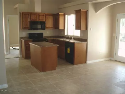 1639 W 12th Ave, Apache Junction, AZ 85220 photo 2